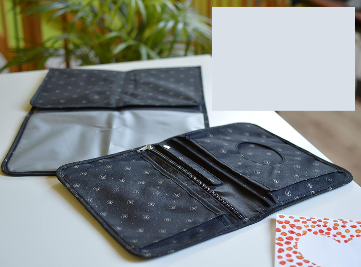 LOVE MY BABY organizator pentru accesorii de schimbat + salteluță 18,5 x 26 cm