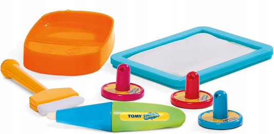 TOMY Aquadoodle vízzel festhető szőnyeg és kiegészítők 65 84 db cm