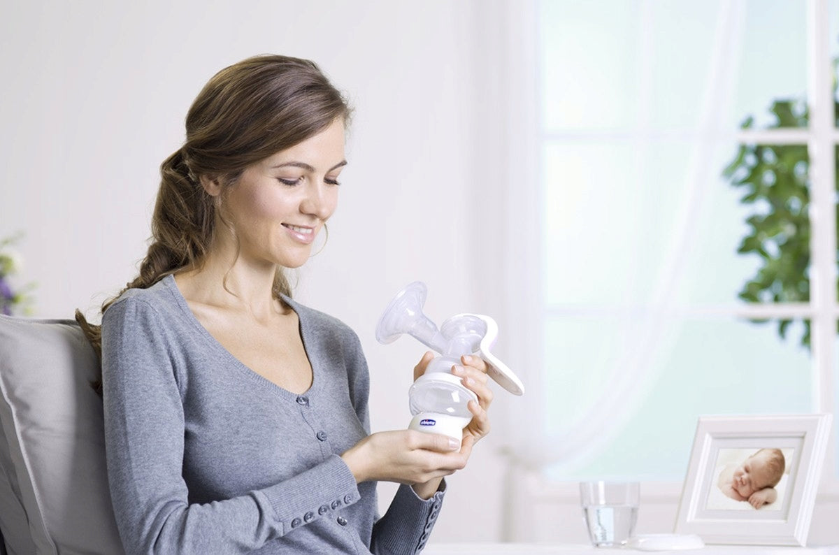 CHICCO Natural Feeling Pompă de sân manuală 150 ml