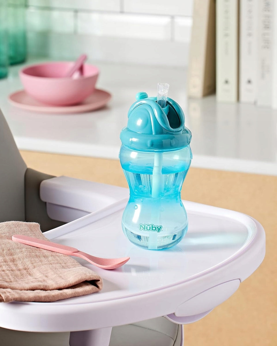 NUBY Flip-it Cup cseppmentes szívószálas pohár 12 hónap+ 360 ml