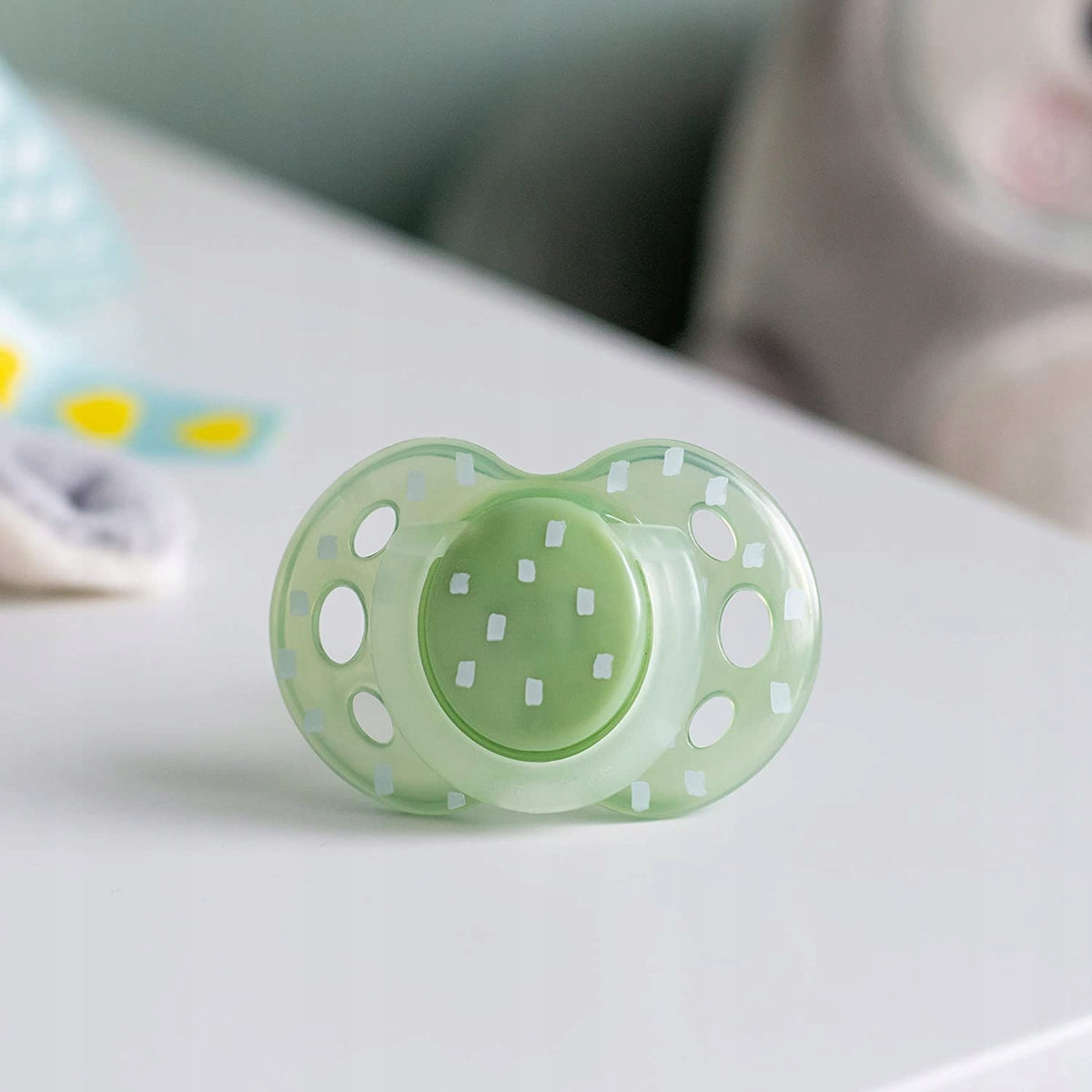 TOMMEE TIPPEE suzete simetrice x6 fosforescente 18-36