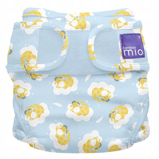 BAMBINO MIO otulacz na pieluchę <9kg niebieski z żyrafami, wielorazowy otulacz do pieluchy