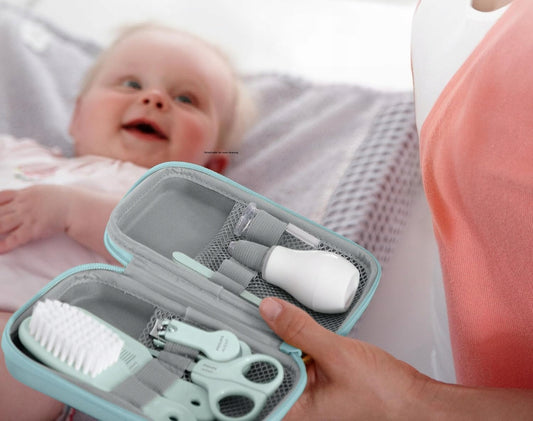 PHILIPS AVENT SCH401/00 set pentru îngrijirea bebelușului, 9 elemente + husă