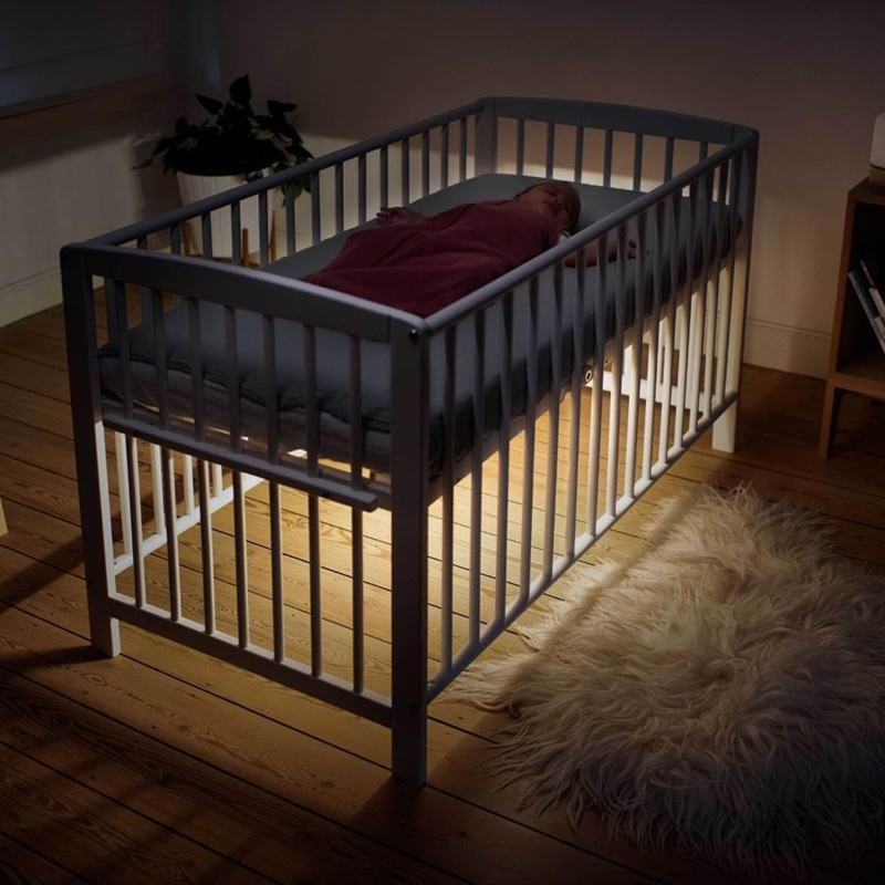 MAXI-COSI Glow inteligentna lampka nocna pod łóżeczko z aplikacją 30 cm