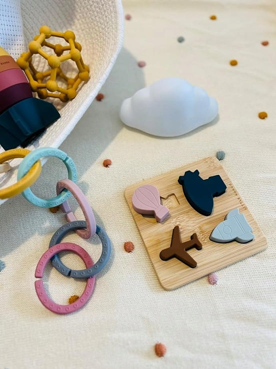 LITTLE NANOO zestaw silikonowych zabawek sensorycznych 18 elementów 6 m+