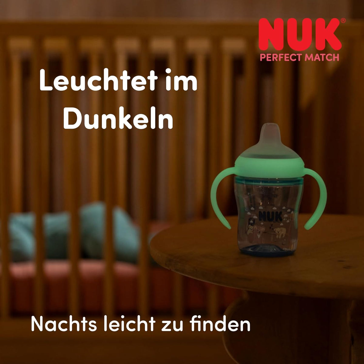 Cană anti-picurare NUK Perfect Match 150 ml 6m+ LUMINEAZĂ ÎN ÎNTUNERIC