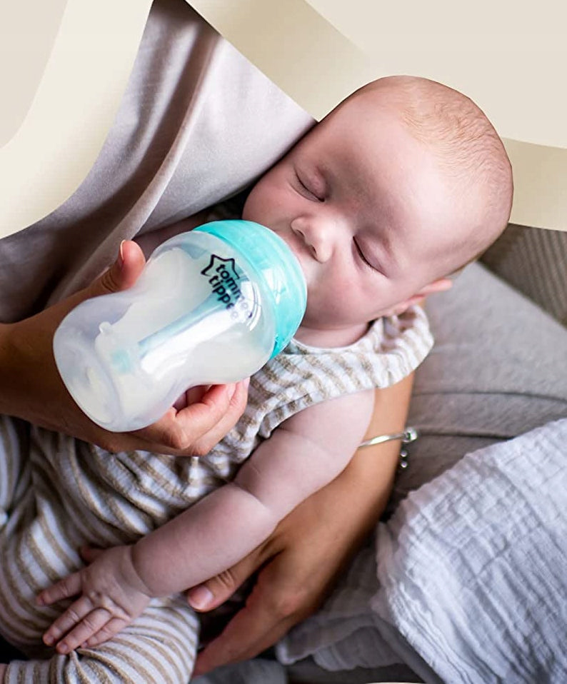 TOMMEE TIPPEE biberon advanced anti-colic 260ml 0+