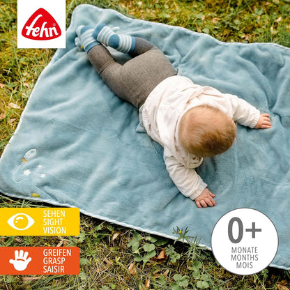 FEHN Kleines Schloss Babydecke 75x100 cm mit Rassel