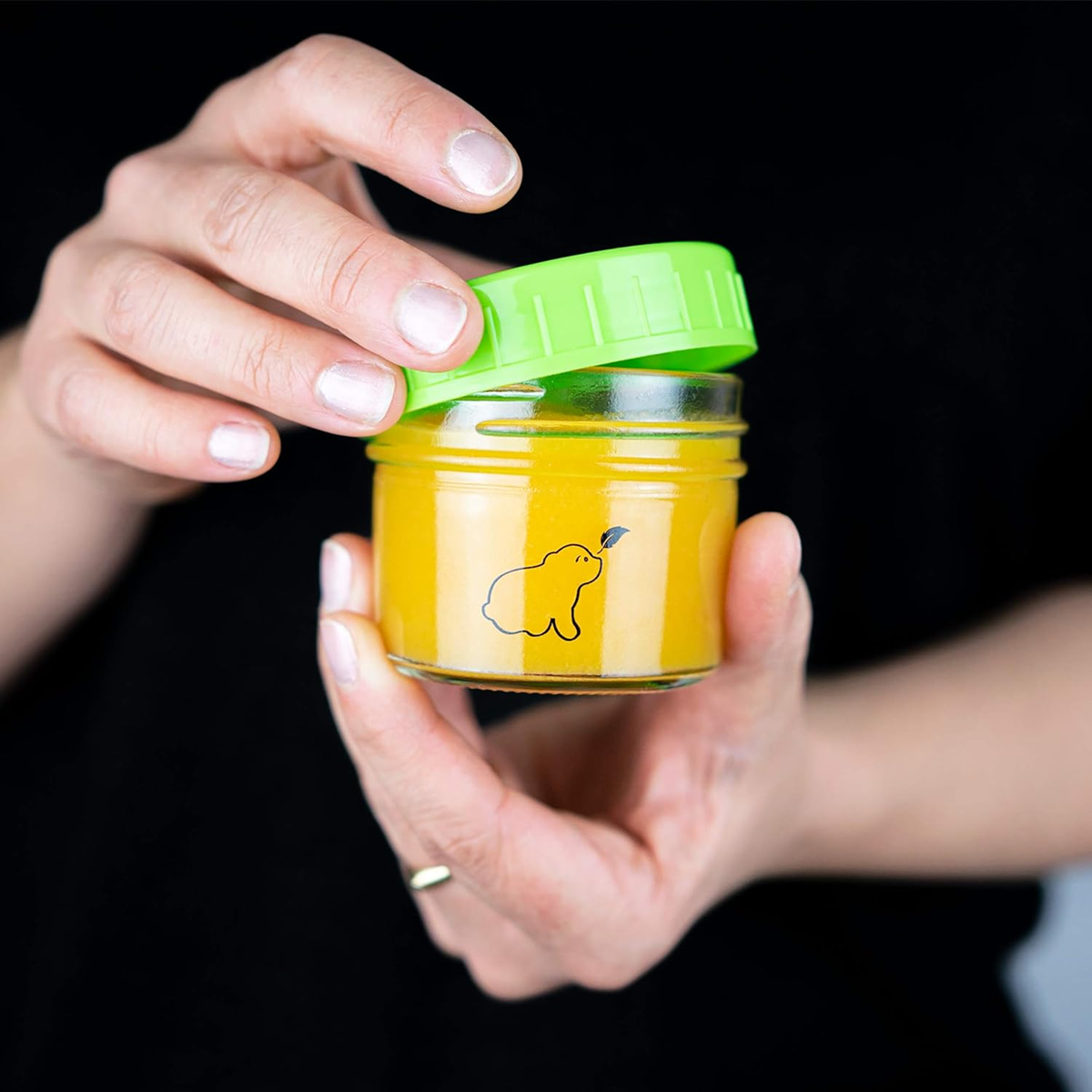 KEABABIESfood containers 120ml x12Can be washed by hand or in the dishwasher. It can also be sterilised.Age: 4