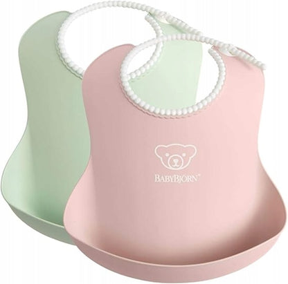 BABYBJORNbib x 2age 4 m+colours pink and greensize 21 x 25 cmsize 19-30 cmmaterials polypropylene