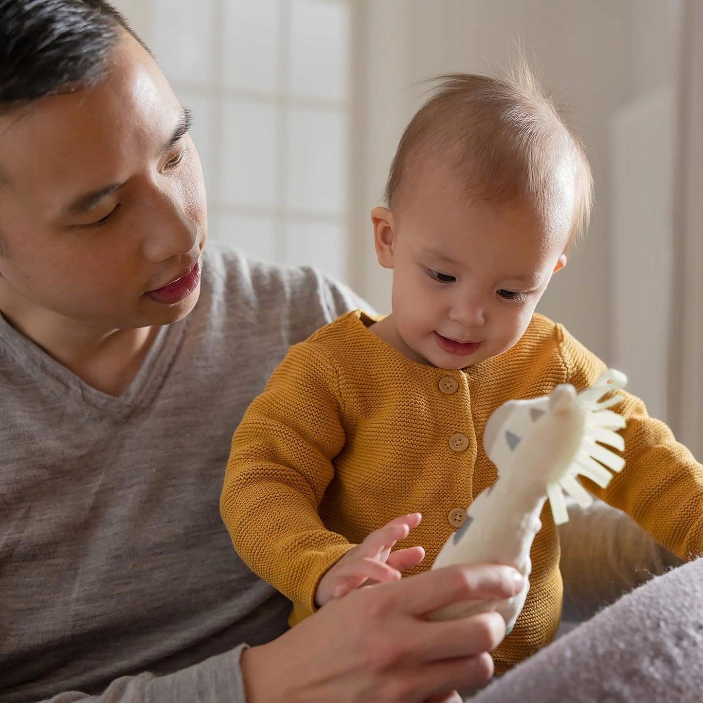 NUK Little Friend smoczek uspokajający z przytulanką ZEBRA 0-6 m