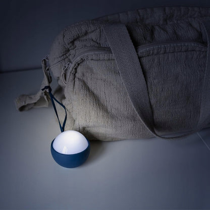 PABOBO Little Moon prenosná LED nočná lampička 6,5 cm