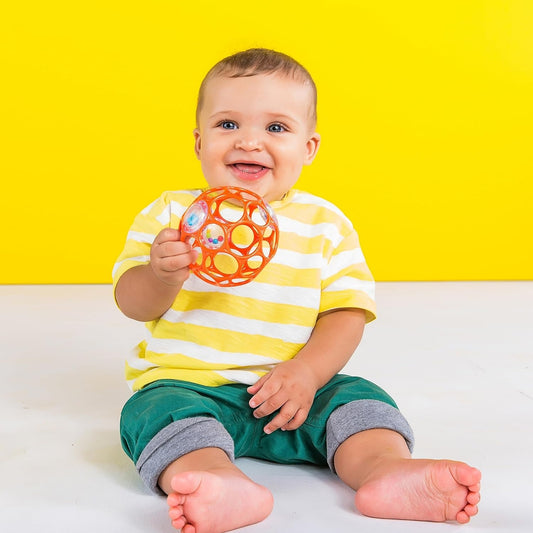 BRIGHT STARTS Oball Zornăitoare jucărie de dentiție cu mânere și zornăitoare 10 cm