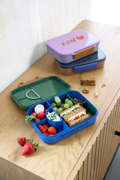 LÄSSIG Bento lunch box with compartments 17 × 21 cm LITTLE GANG SMILE