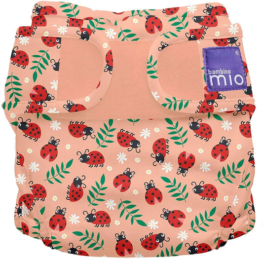 BAMBINO MIO otulacz na pieluchę <9kg biedronki, różowy wielorazowy otulacz z motywem biedronek