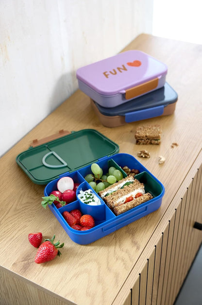 LÄSSIG Bento cutie pentru gustări cu compartimente 17 × 21 cm Curcubeu