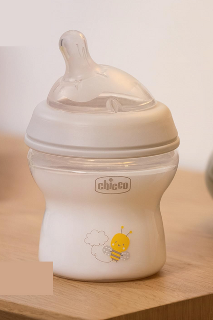 CHICCO NaturalFeeling butelka 150 ml 0+ wolny przepływ