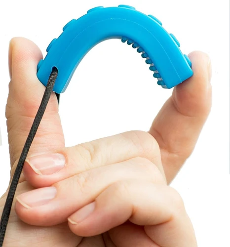 TILCARE Chew Chew colier dentiție calmant 1,8 x 6,4 cm ALBASTRU