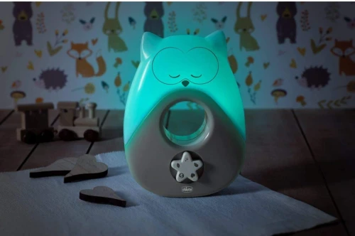 CHICCO Sweet Lights lampă de veghe cu melodii și sunete BUFNIȚĂ 13,5 x 18 cm
