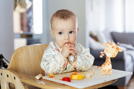 Hrănirea bebelușului